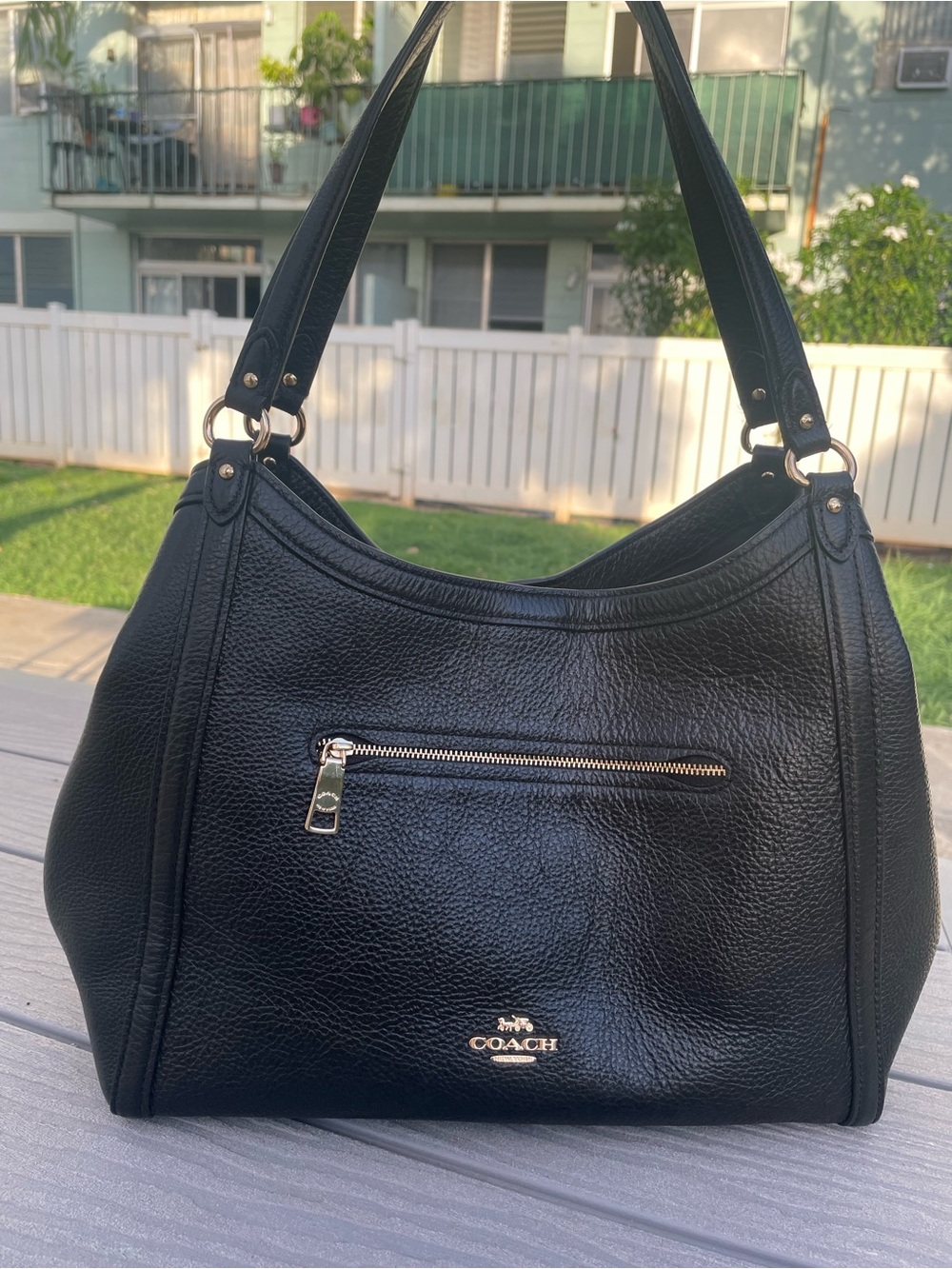 Coach Black Pebbled Leather Shoulder Bag with Gold Hardware - Picture 6 of 10